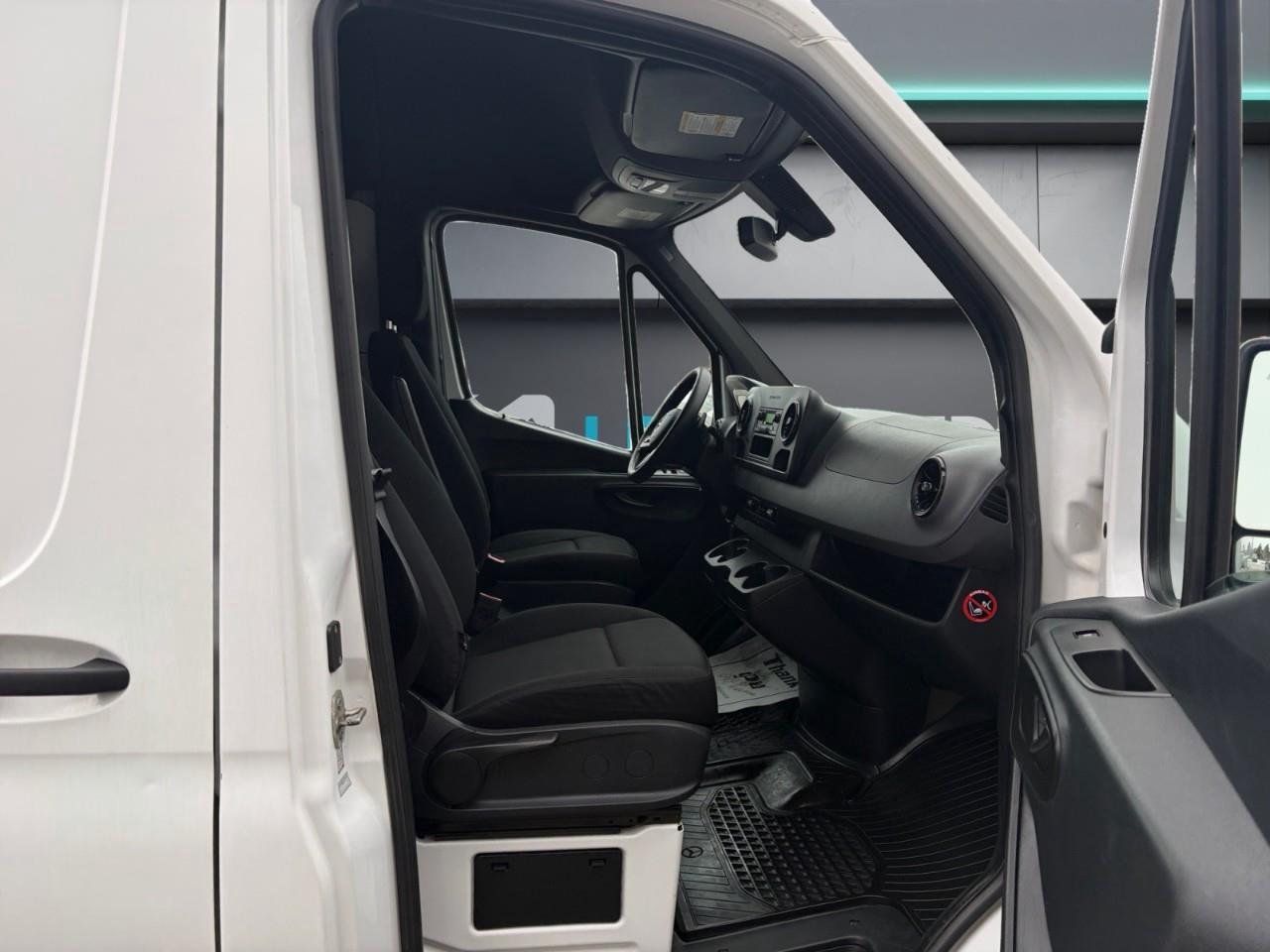 2020 Mercedes-Benz Sprinter 2500 Photo