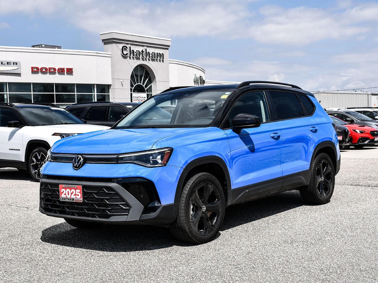 2025 Volkswagen Taos Comfortline Black Edition 4MOTION Photo0