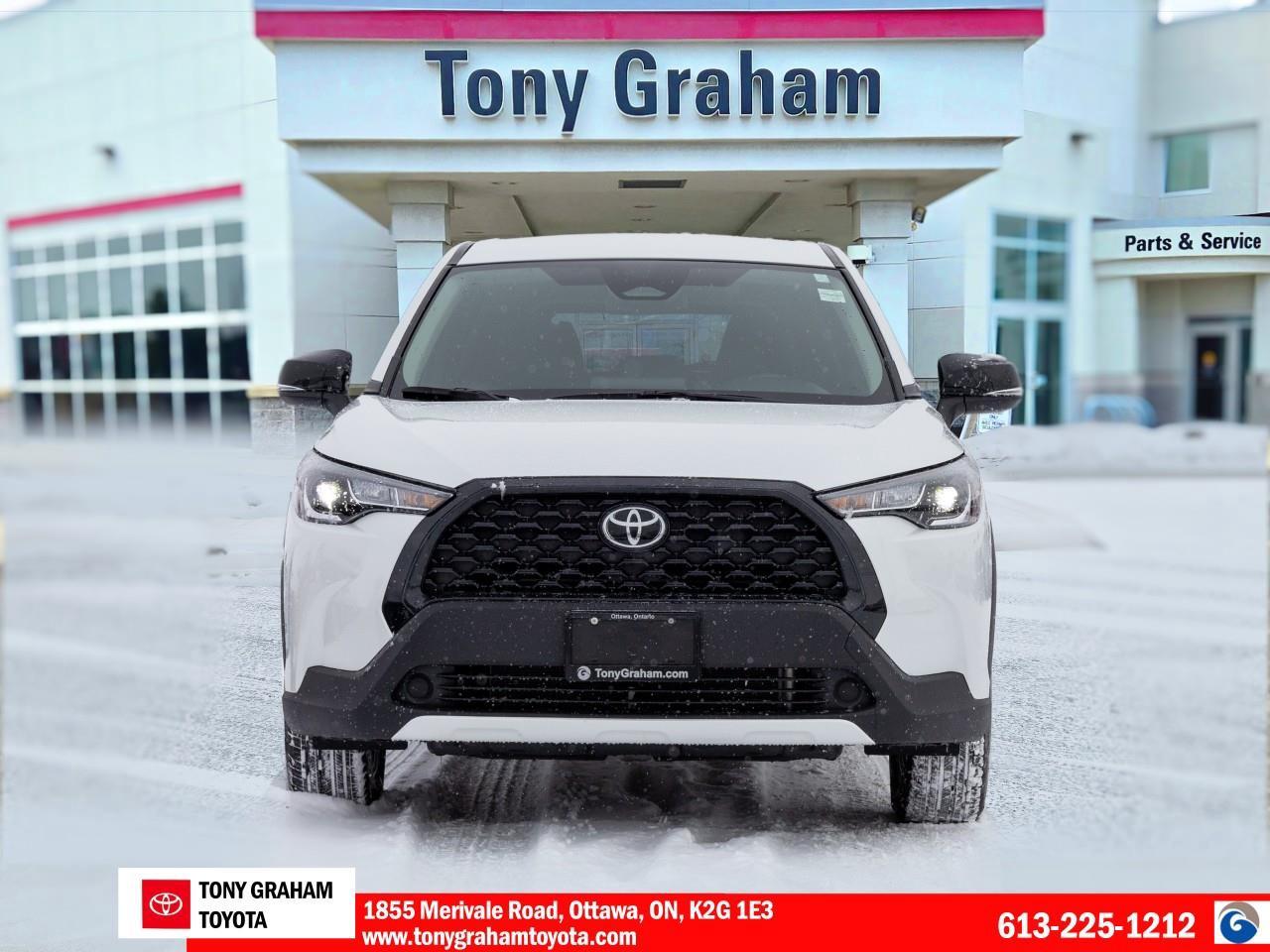 2025 Toyota Corolla Cross LE Photo