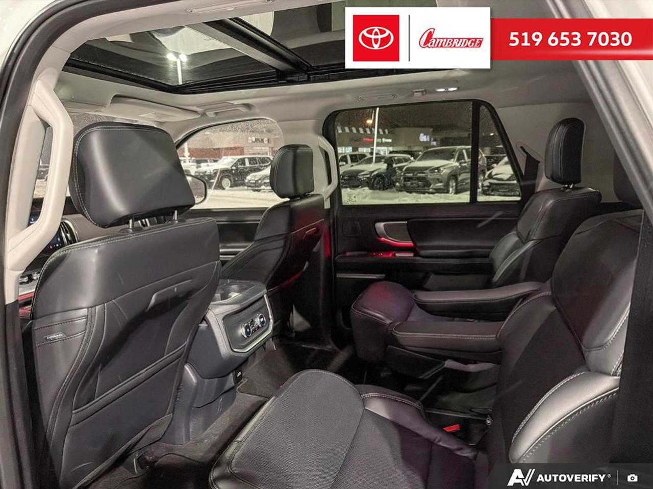 2025 Ford Expedition Max Platinum Photo