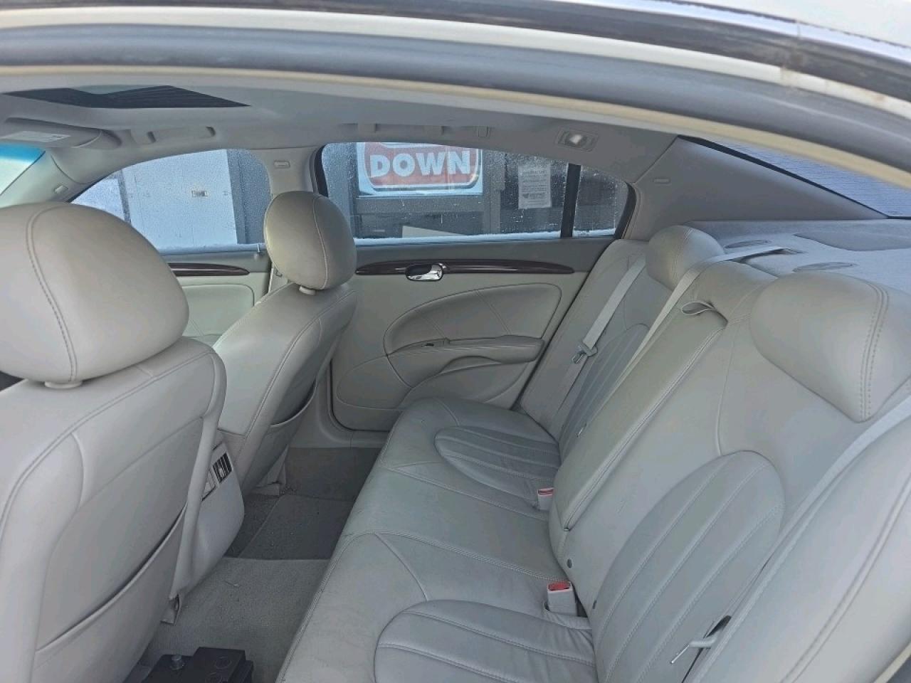 2010 Buick Lucerne CXL Photo