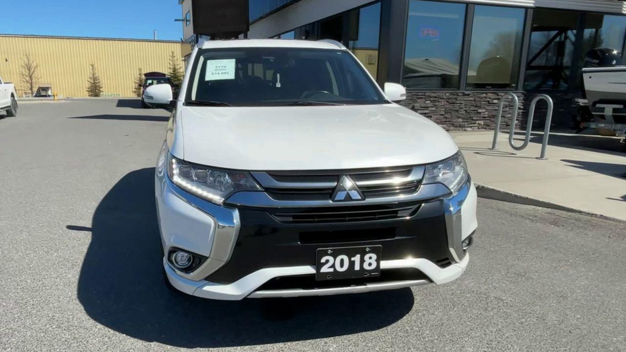2018 Mitsubishi Outlander Plug-In Hybrid SE 4X4 Photo