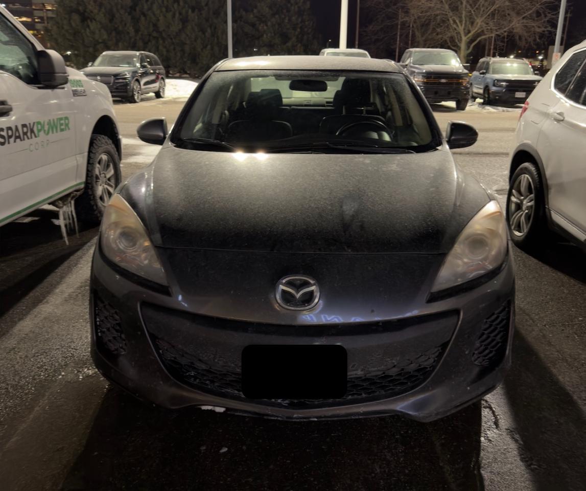 2012 Mazda MAZDA3 GX INCOMING | GRAPHITE MICA | BLACK CLOTH SEAT TRIM Photo