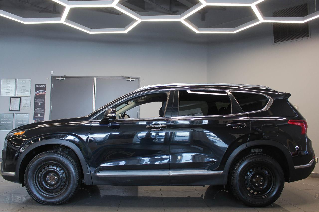 2022 Hyundai Santa Fe Preferred TWO SETS OF TIRES - APPLE CARPLAY AND ANDROID AUTO - HEATED FRONT SEATS/STEERING WHEEL Photo