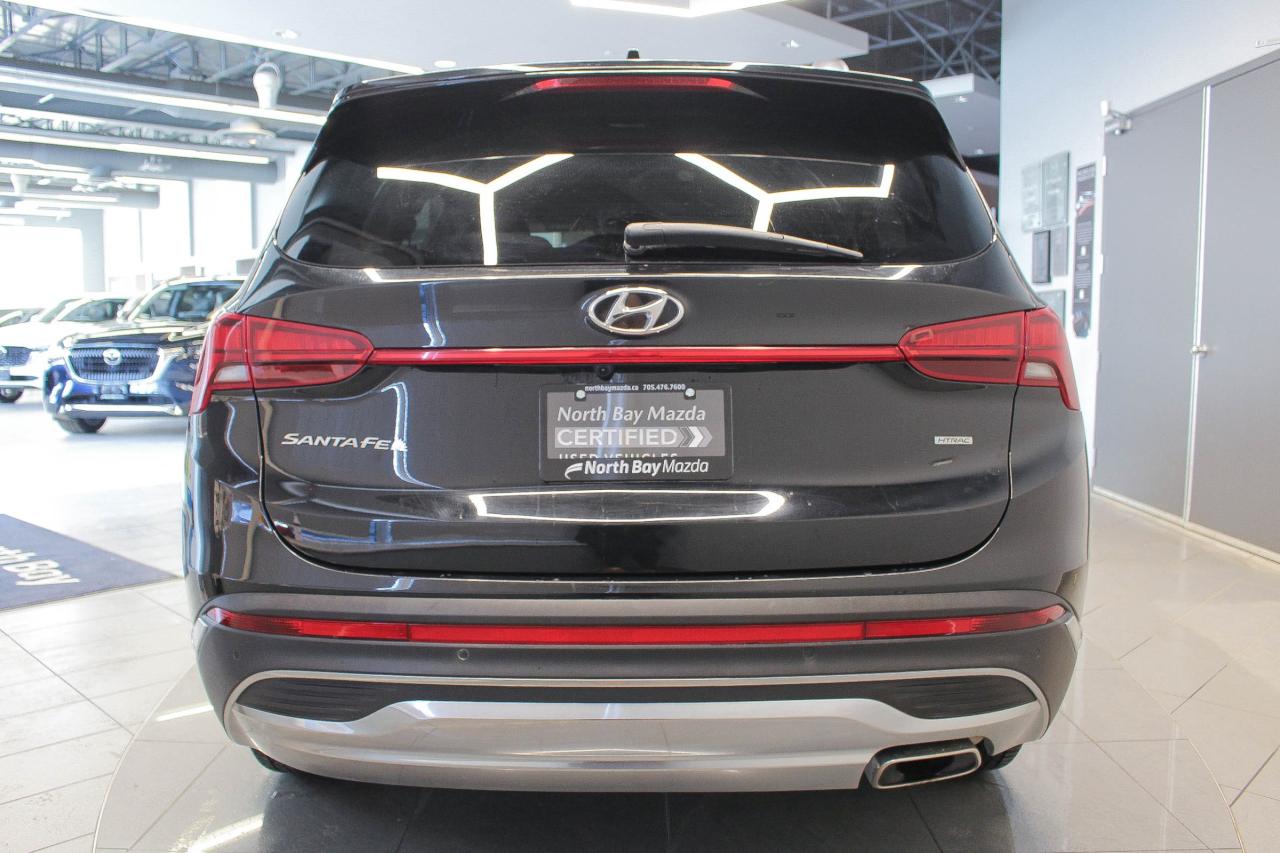 2022 Hyundai Santa Fe Preferred TWO SETS OF TIRES - APPLE CARPLAY AND ANDROID AUTO - HEATED FRONT SEATS/STEERING WHEEL Photo
