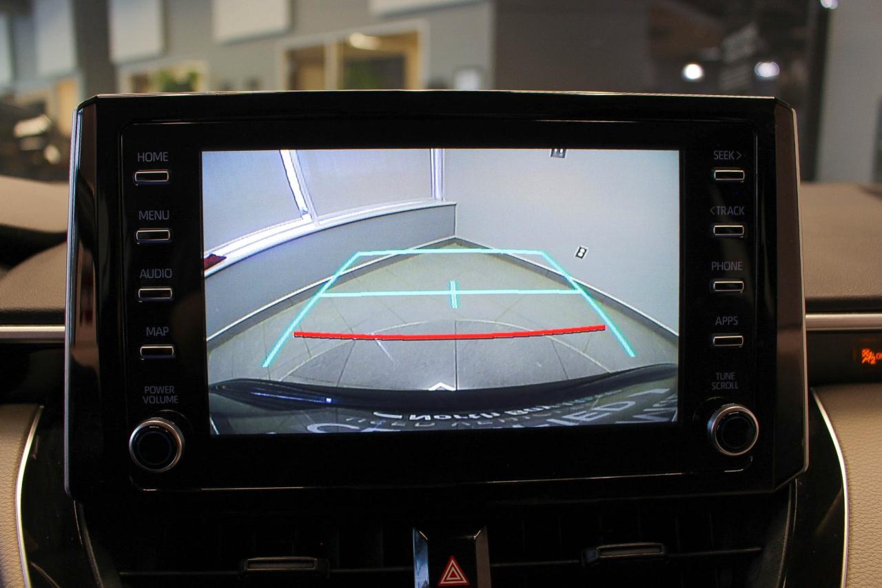 2021 Toyota Corolla LE TWO SETS OF TIRES - HEATED FRONT SEATS/STEERING WHEEL - CLOTH UPHOLSTERY Photo