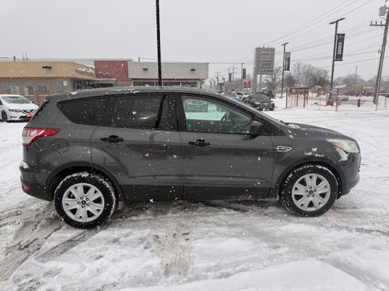 2015 Ford Escape S Photo