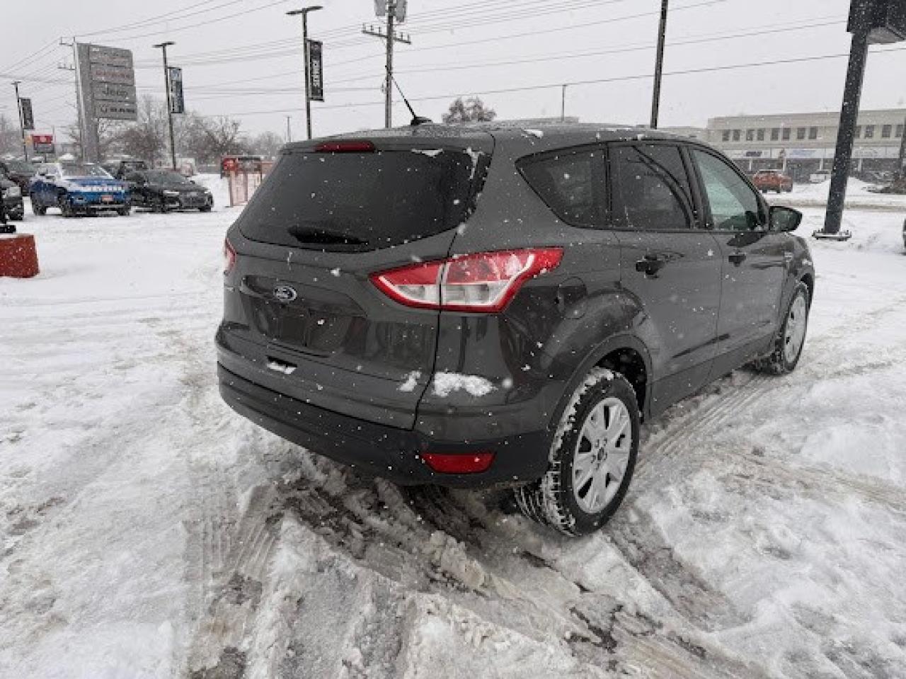 2015 Ford Escape S Photo4