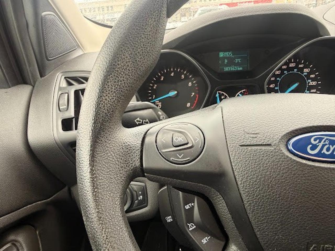 2015 Ford Escape S Photo