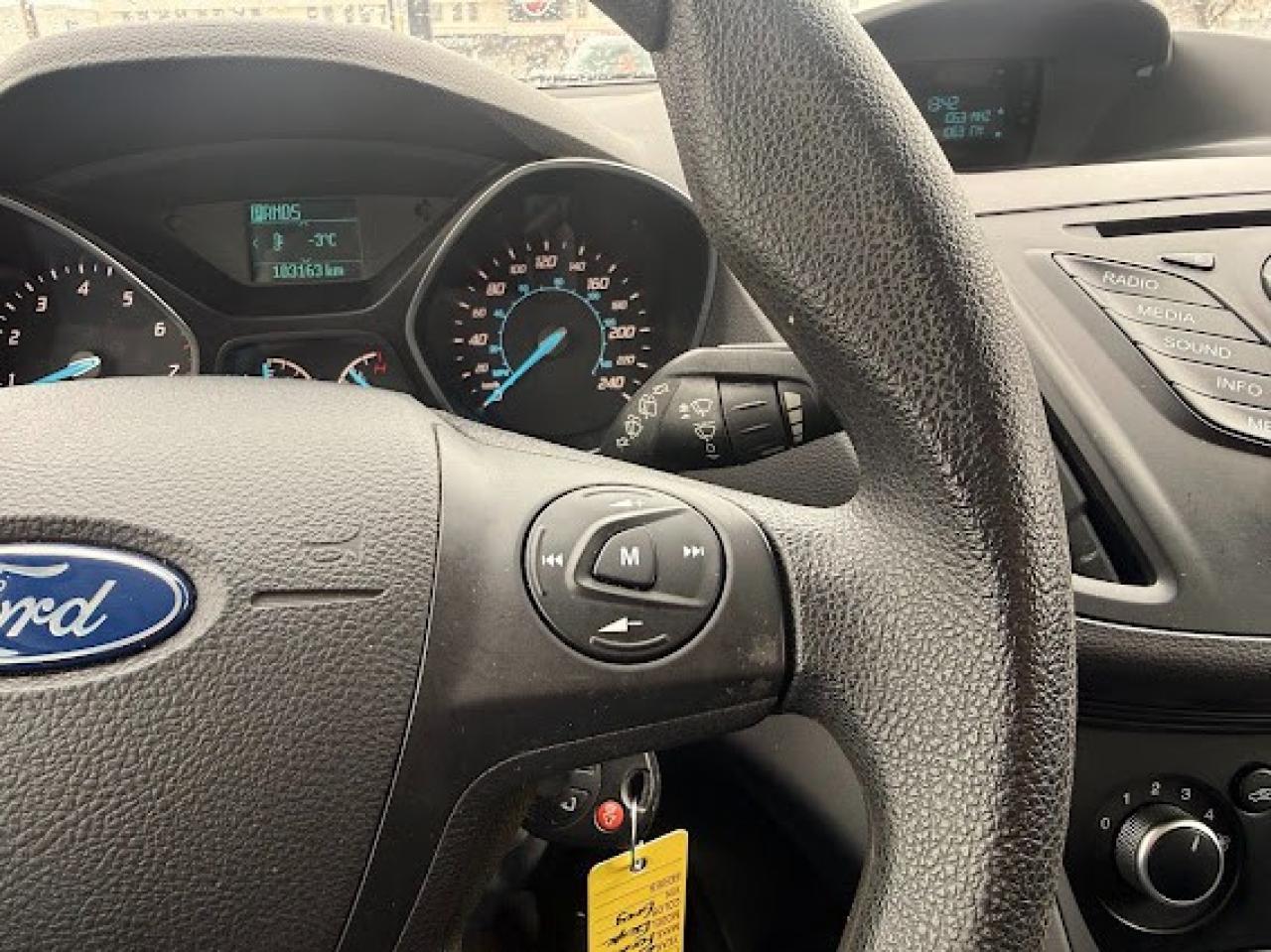 2015 Ford Escape S Photo