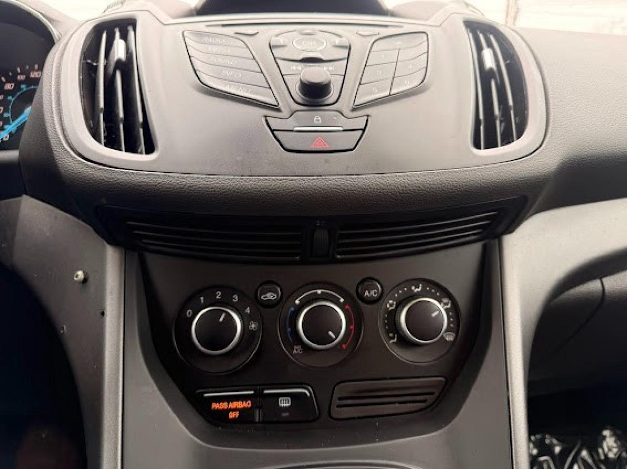 2015 Ford Escape S Photo