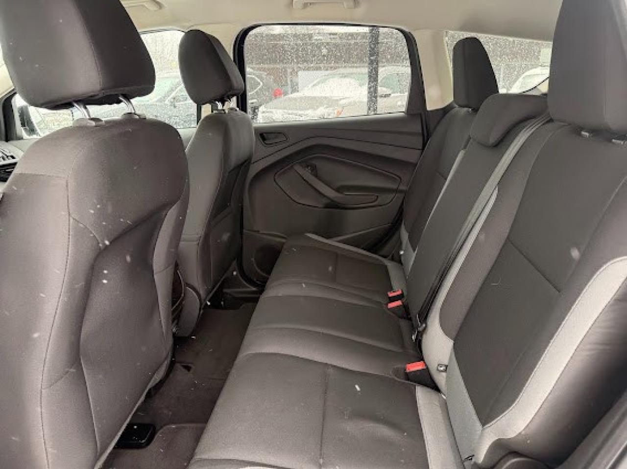 2015 Ford Escape S Photo