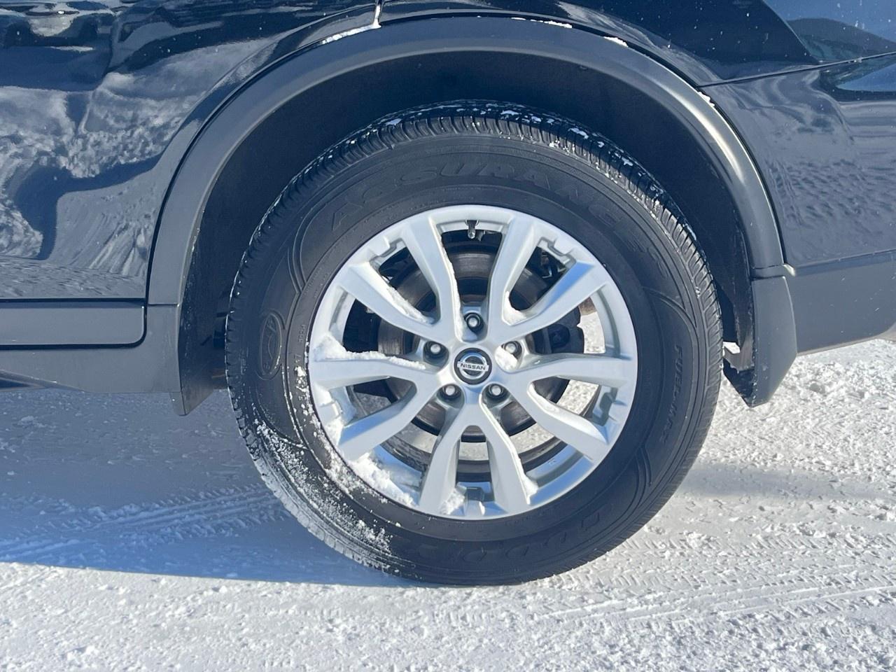 2019 Nissan Rogue SV Photo