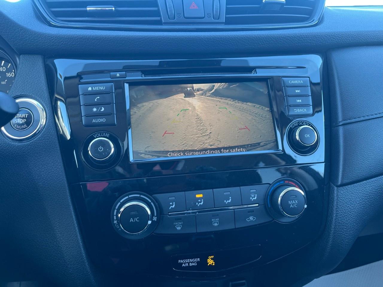 2019 Nissan Rogue SV Photo