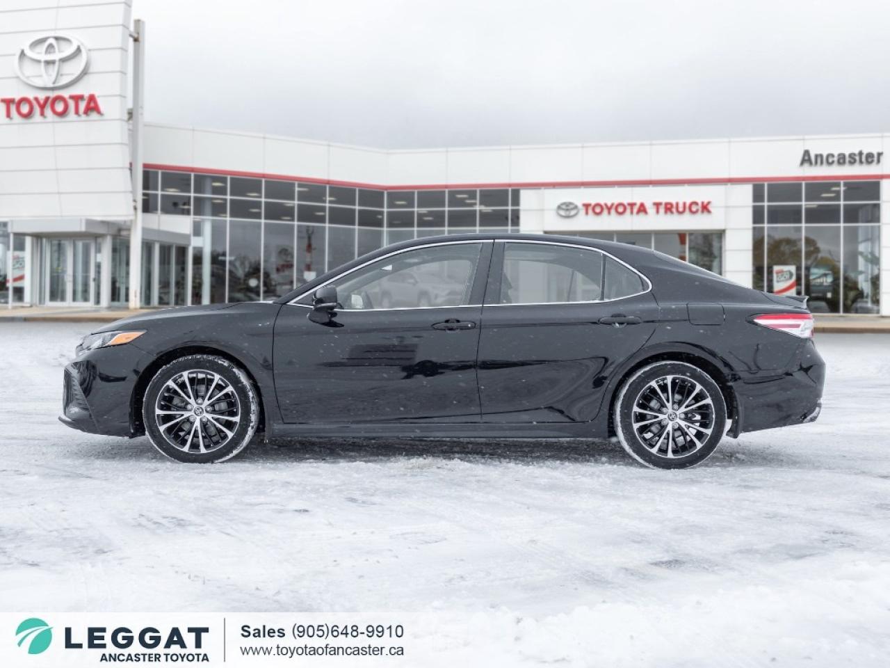 2020 Toyota Camry SE Auto Photo