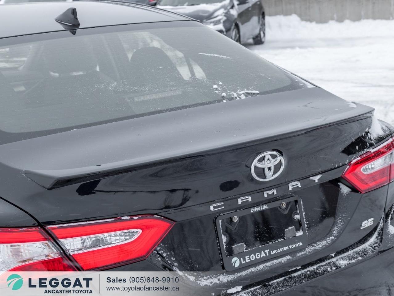 2020 Toyota Camry SE Auto Photo