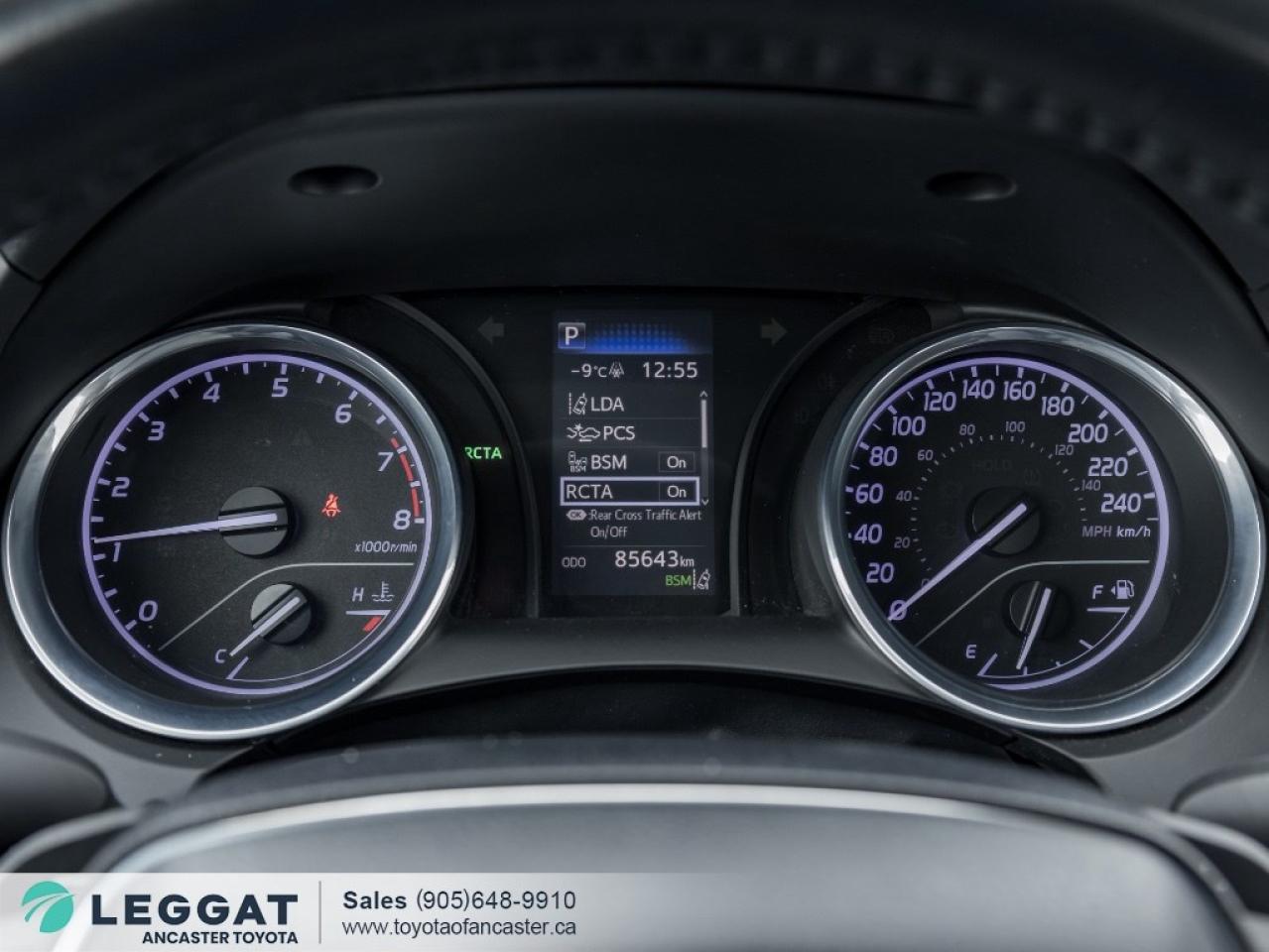 2020 Toyota Camry SE Auto Photo