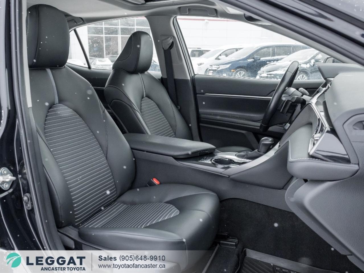 2020 Toyota Camry SE Auto Photo