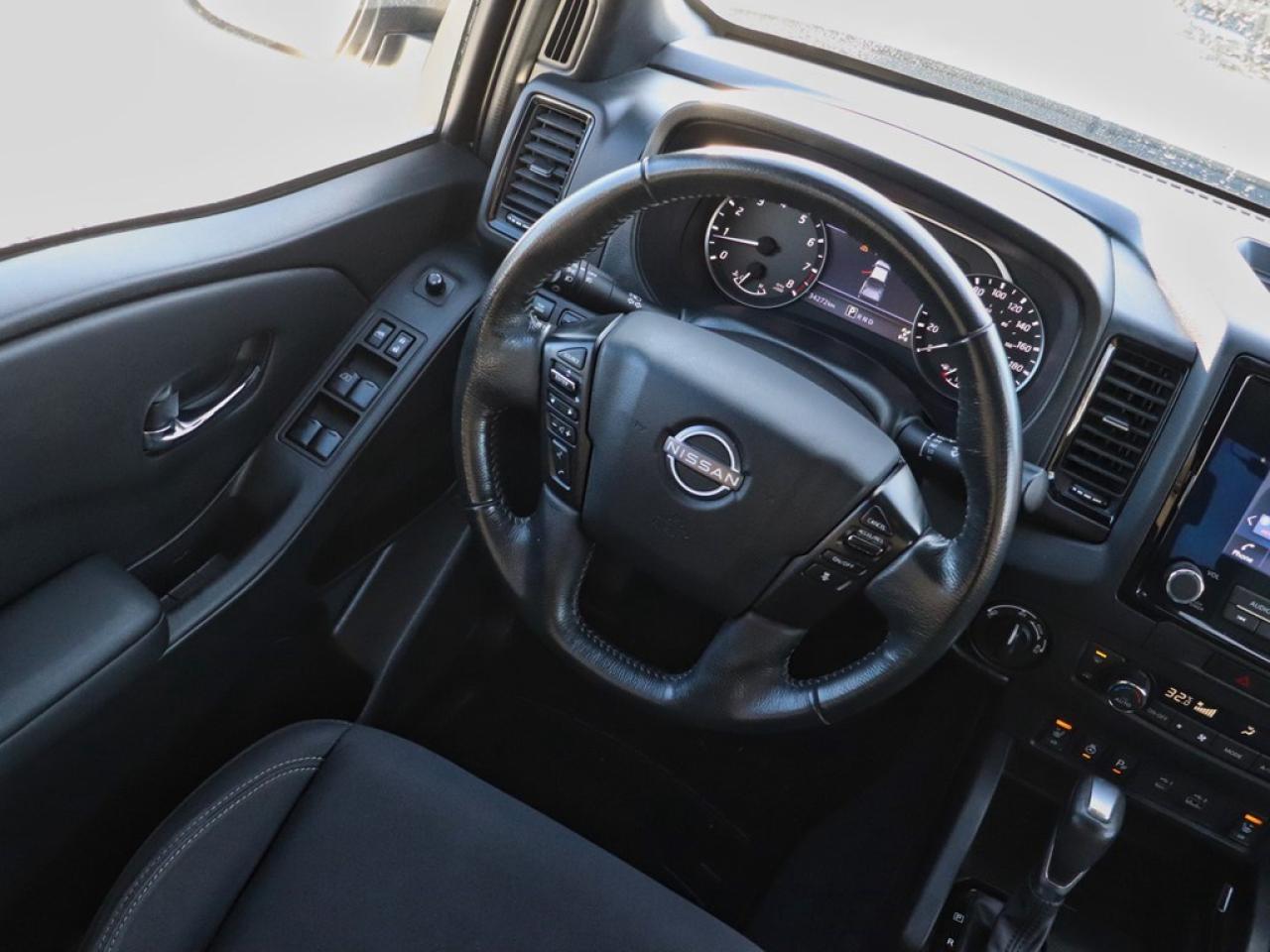 2023 Nissan Frontier SV | 4x4 | 3.8L | Crew Cab | MIDNIGHT EDITION Photo