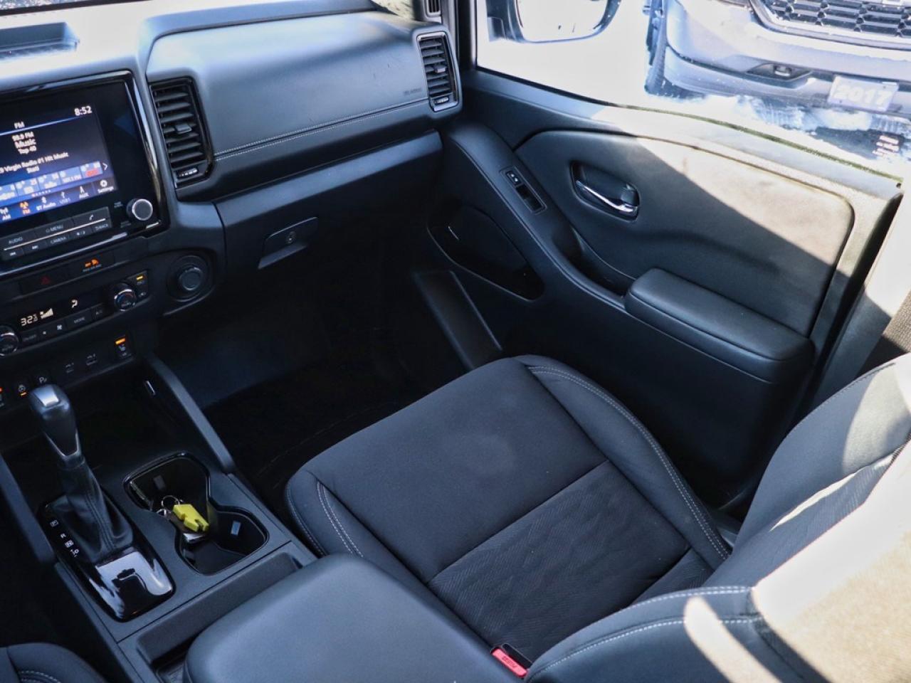 2023 Nissan Frontier SV | 4x4 | 3.8L | Crew Cab | MIDNIGHT EDITION Photo