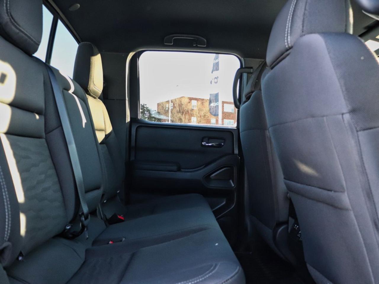 2023 Nissan Frontier SV | 4x4 | 3.8L | Crew Cab | MIDNIGHT EDITION Photo