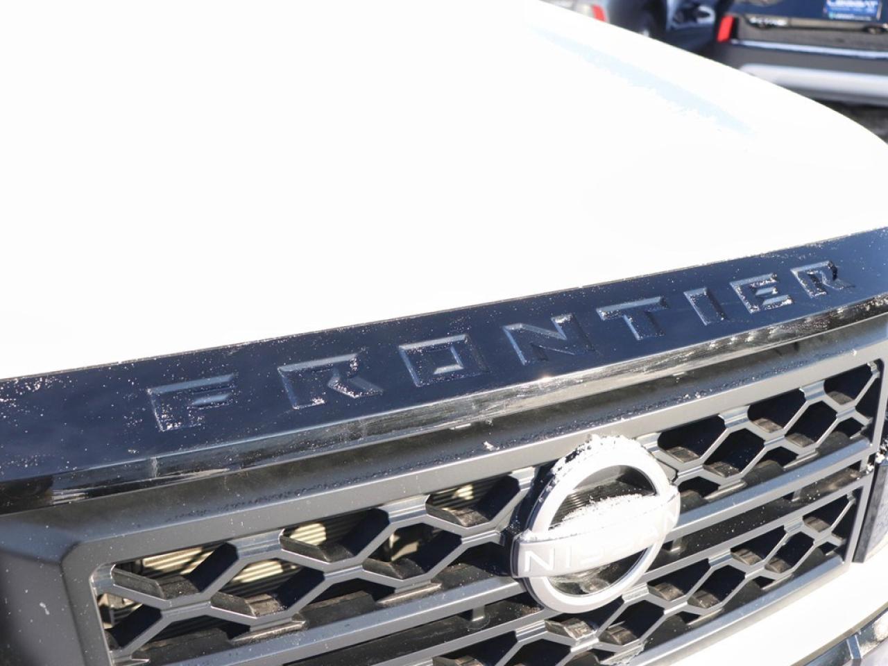 2023 Nissan Frontier SV | 4x4 | 3.8L | Crew Cab | MIDNIGHT EDITION Photo