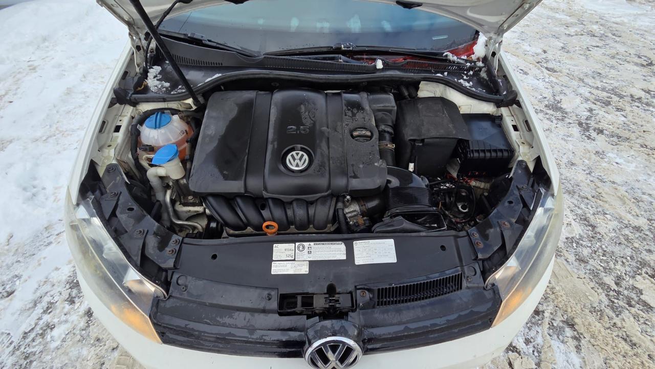 2013 Volkswagen Golf TRENDLINE, RUNS AND DRIVES GREAT, MANUAL, AS IS Photo