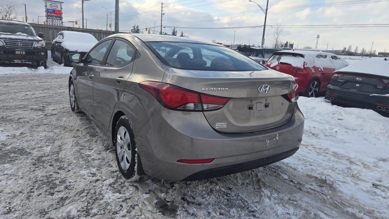 2015 Hyundai Elantra L, NO ACCIDENTS, ONLY 61KMS, MINT CONDITION Photo
