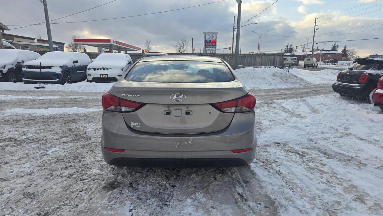 2015 Hyundai Elantra L, NO ACCIDENTS, ONLY 61KMS, MINT CONDITION Photo