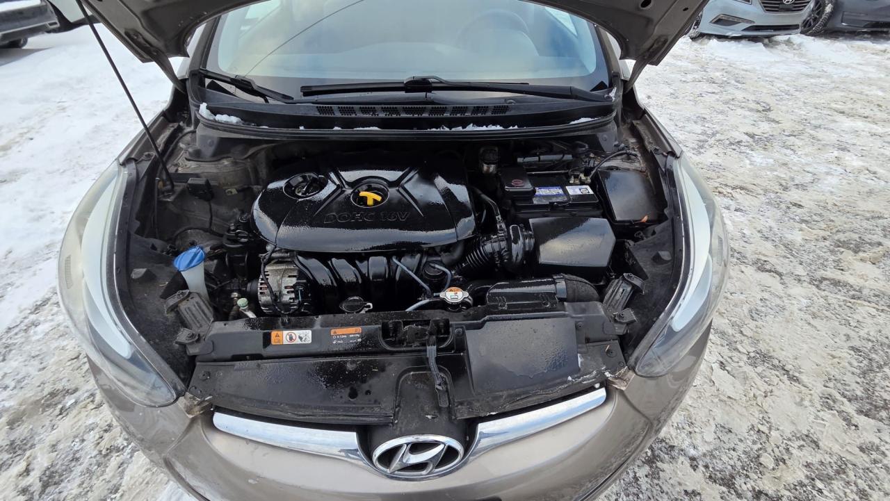 2015 Hyundai Elantra L, NO ACCIDENTS, ONLY 61KMS, MINT CONDITION Photo