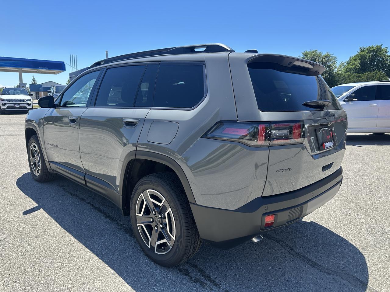2026 Jeep Cherokee laredo Photo