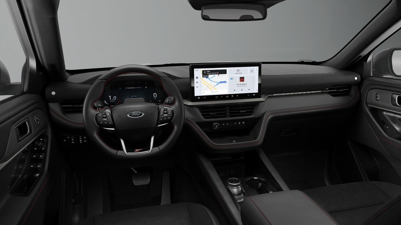 2026 Ford Explorer ST Photo5