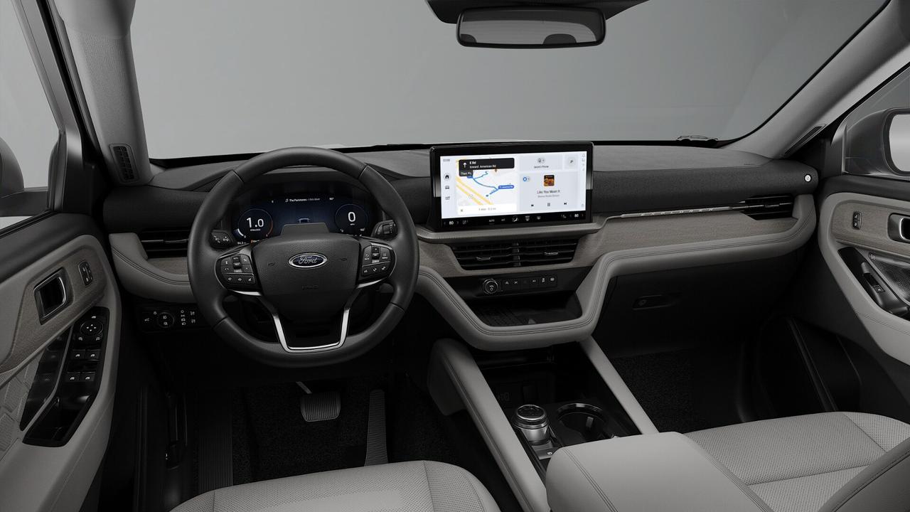 2026 Ford Explorer Platinum Photo