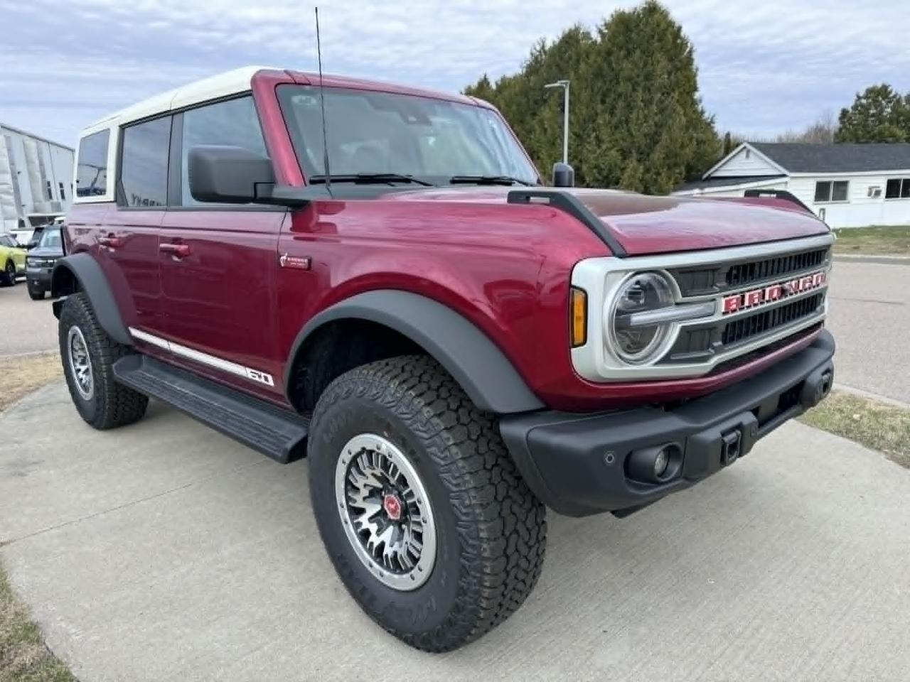 2026 Ford Bronco Outer Banks Photo5