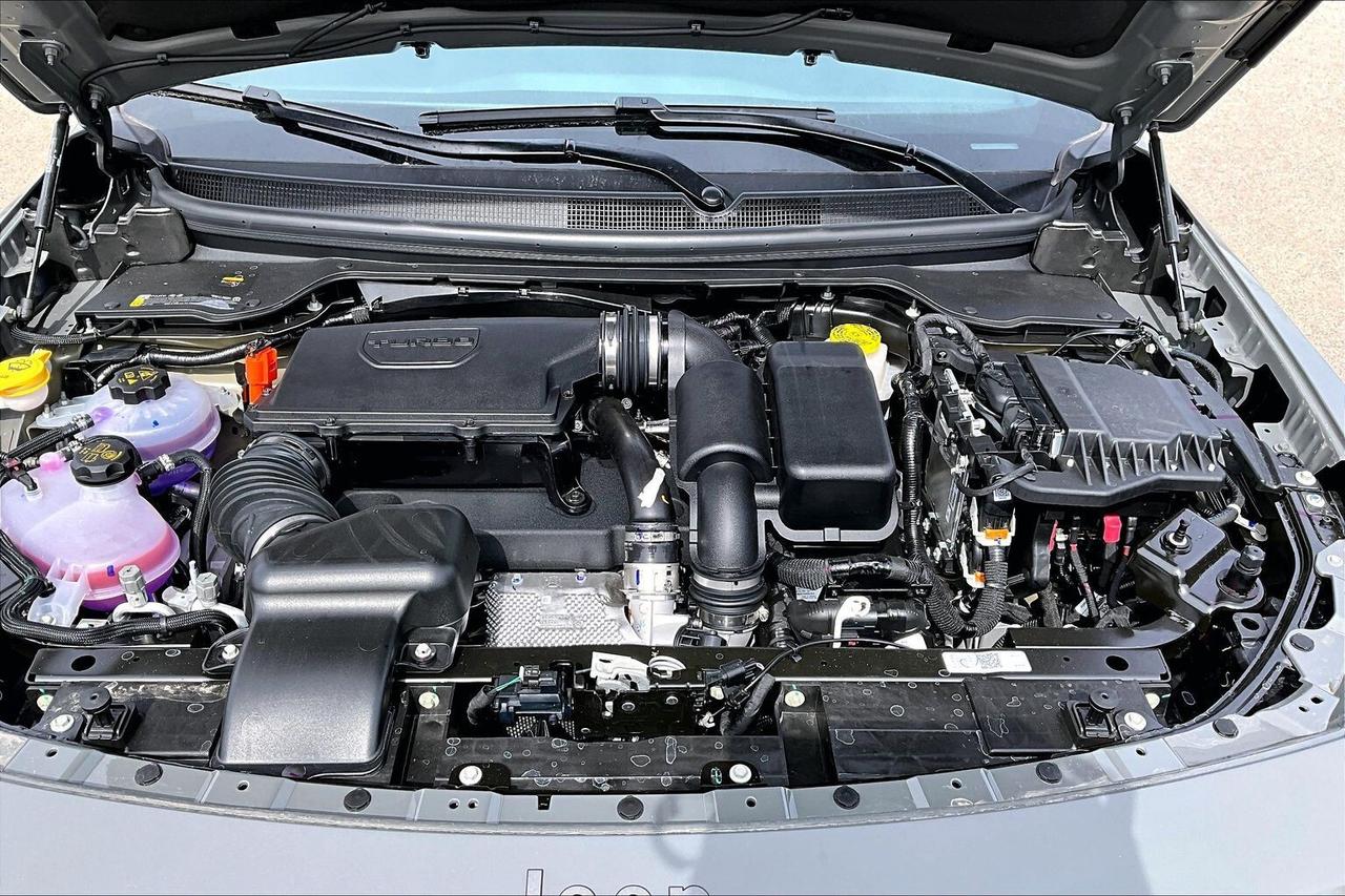 2026 Jeep Cherokee LAREDO | Turbo HYBRID | Heated Seats & Wheel Photo