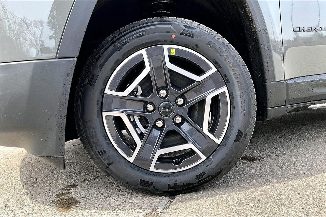 2026 Jeep Cherokee LAREDO | Turbo HYBRID | Heated Seats & Wheel Photo