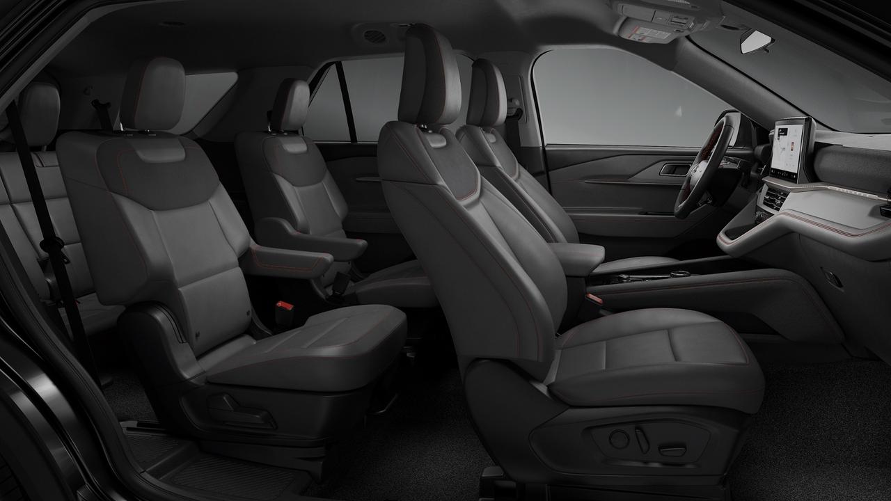 2026 Ford Explorer Active 4WD Photo