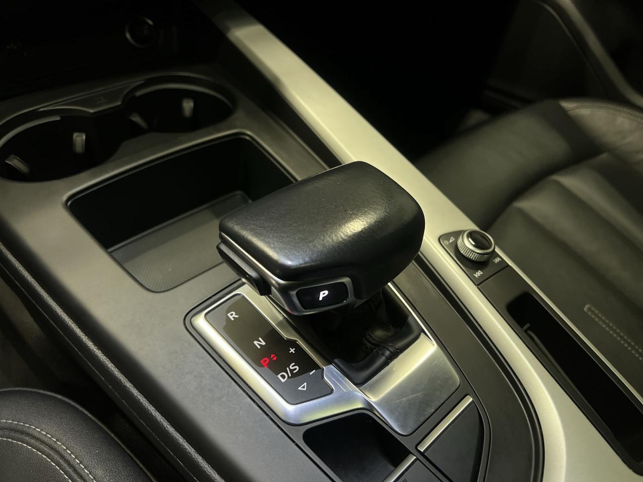 2021 Audi A4 AWD | HTD LEATHER | SUNROOF | CARPLAY | BLUETOOTH Photo