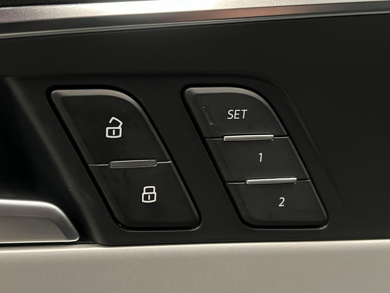 2021 Audi A4 AWD | HTD LEATHER | SUNROOF | CARPLAY | BLUETOOTH Photo