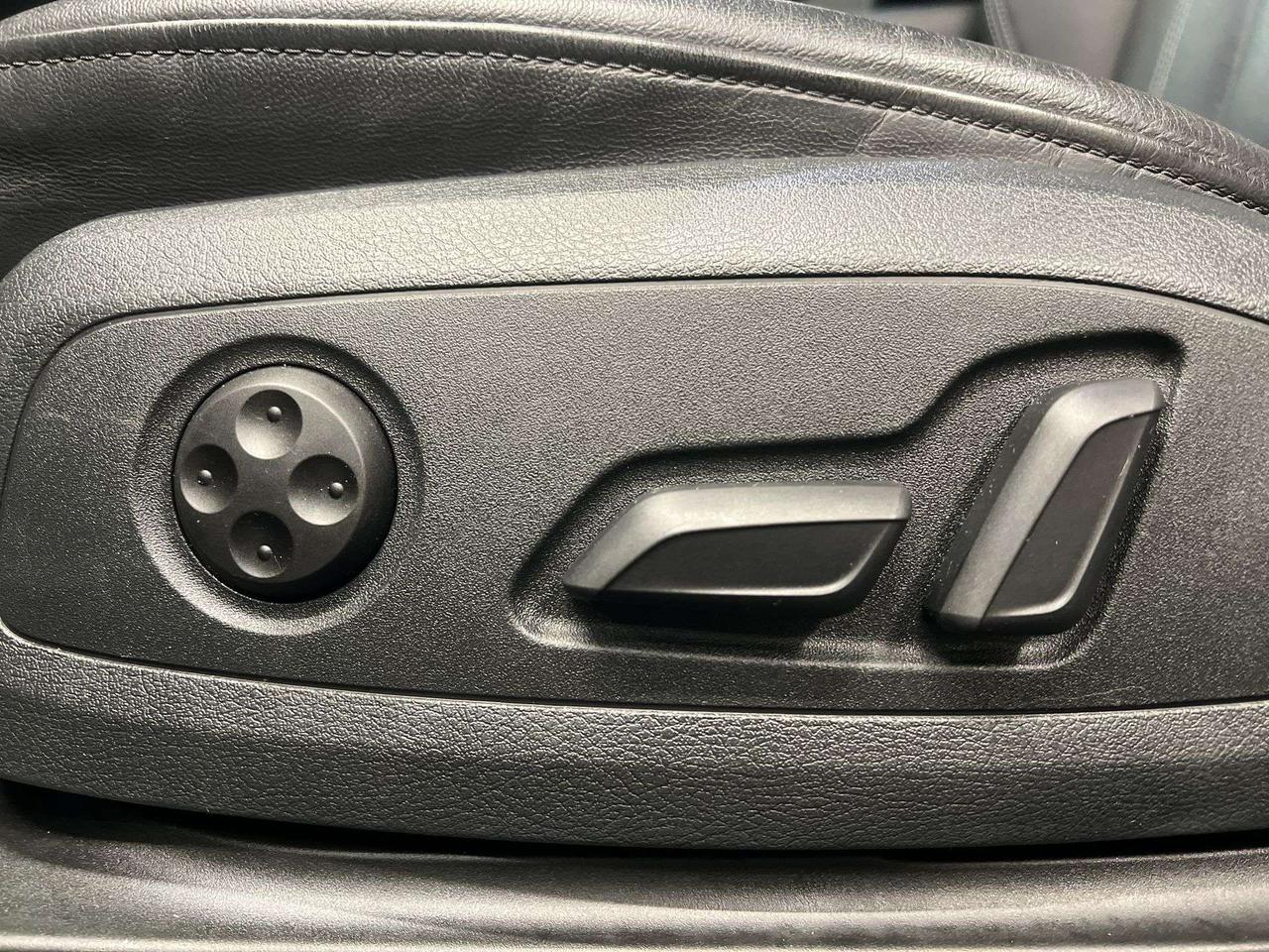 2021 Audi A4 AWD | HTD LEATHER | SUNROOF | CARPLAY | BLUETOOTH Photo