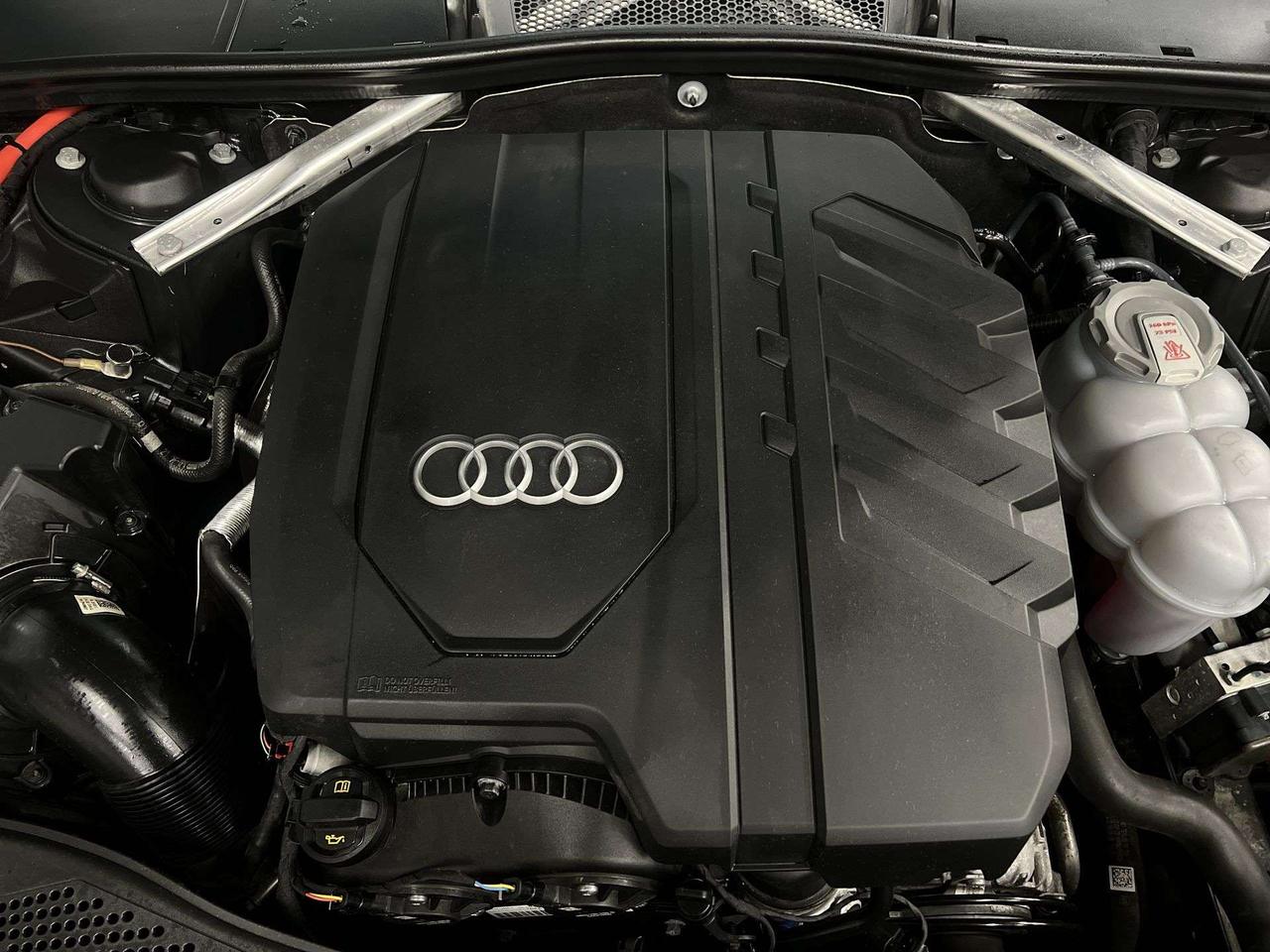 2021 Audi A4 AWD | HTD LEATHER | SUNROOF | CARPLAY | BLUETOOTH Photo