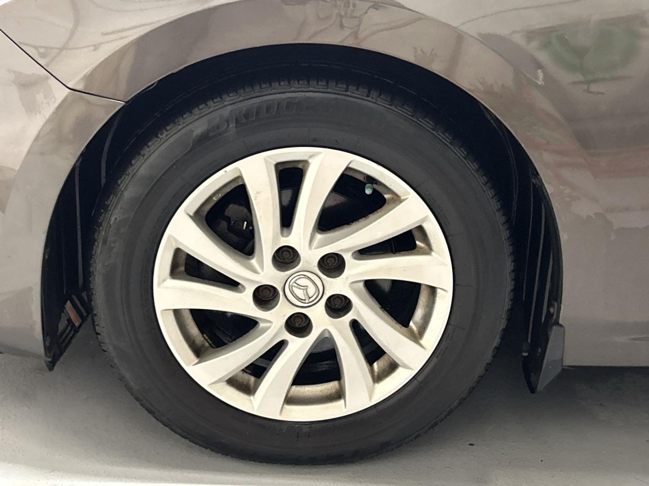 2015 Mazda MAZDA3 Sport HATCH | 6-SPEED | ONLY 85,000KMS | BLUETOOTH | A/C Photo2