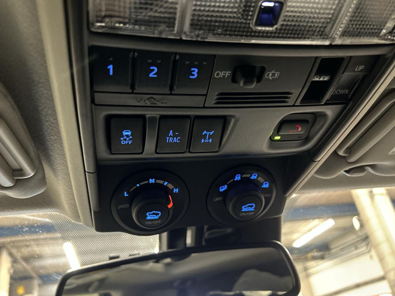 2024 Toyota 4Runner TRD OFF-ROAD 4X4 | HTD LEATHER | SUNROOF | 360 CAM Photo