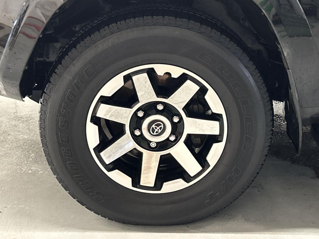 2024 Toyota 4Runner TRD OFF-ROAD 4X4 | HTD LEATHER | SUNROOF | 360 CAM Photo