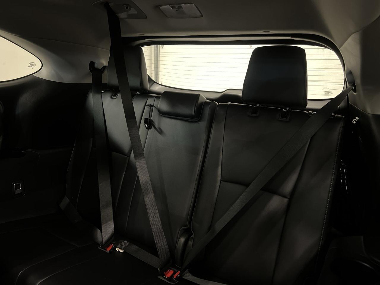 2023 Toyota Highlander LIMITED AWD | 7-PASS | HTD LEATHER | PANO ROOF Photo