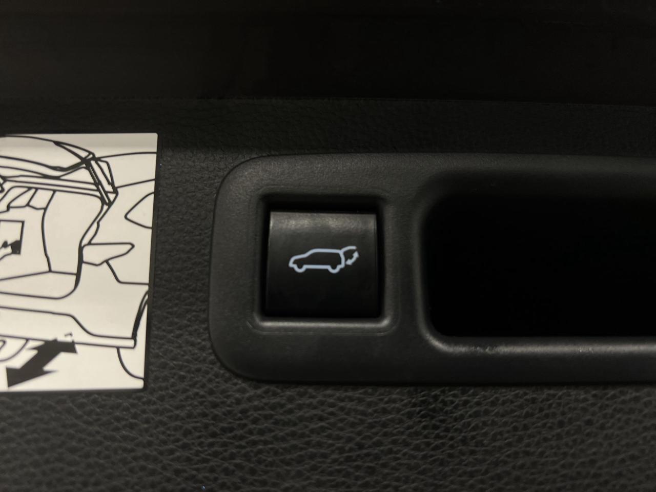 2023 Toyota Highlander LIMITED AWD | 7-PASS | HTD LEATHER | PANO ROOF Photo