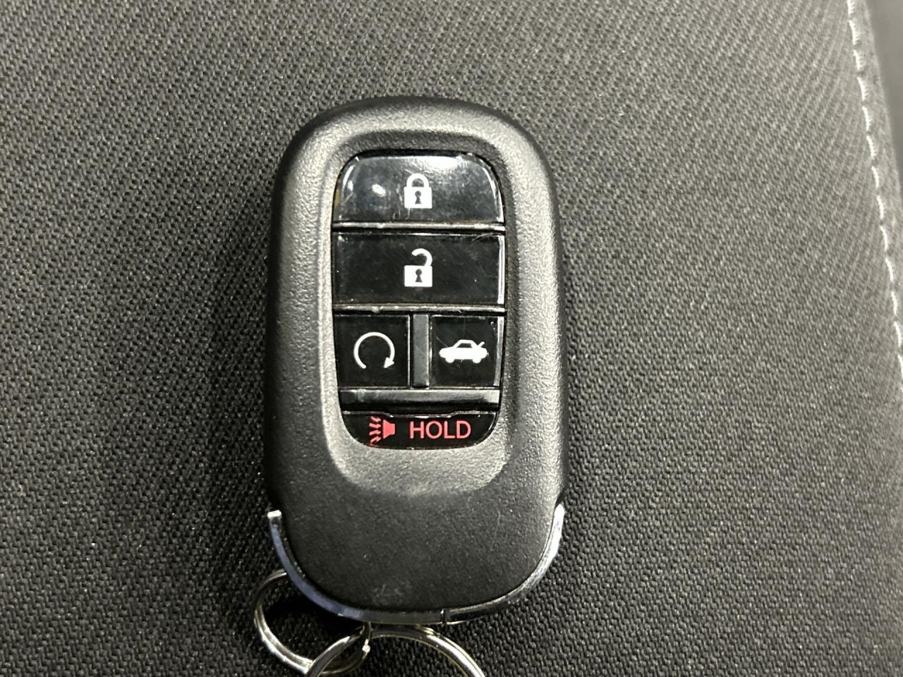 2022 Honda Civic AUTOMATIC | HTD SEATS | CARPLAY | REMOTE START Photo3