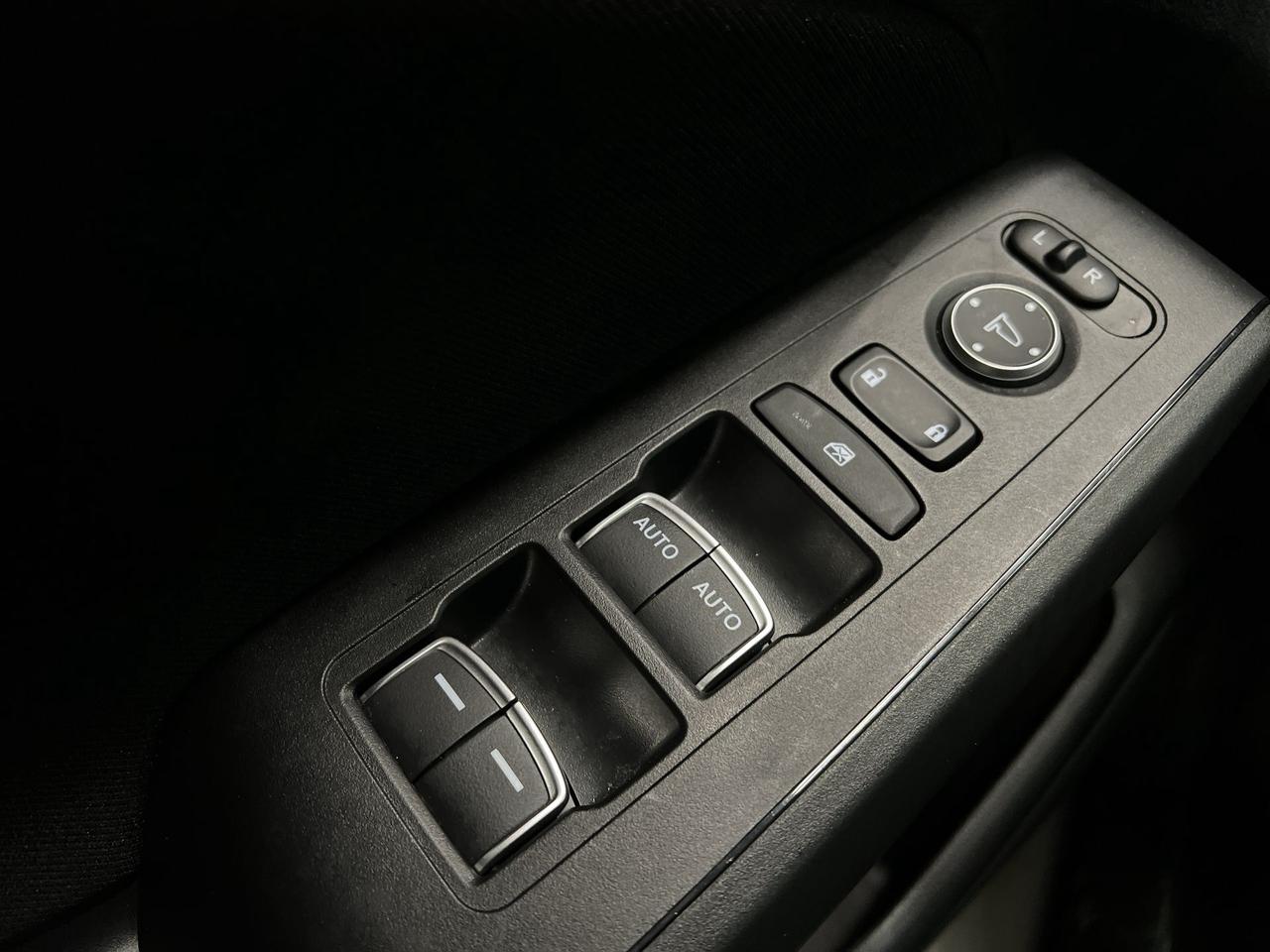 2022 Honda Civic AUTOMATIC | HTD SEATS | CARPLAY | REMOTE START Photo