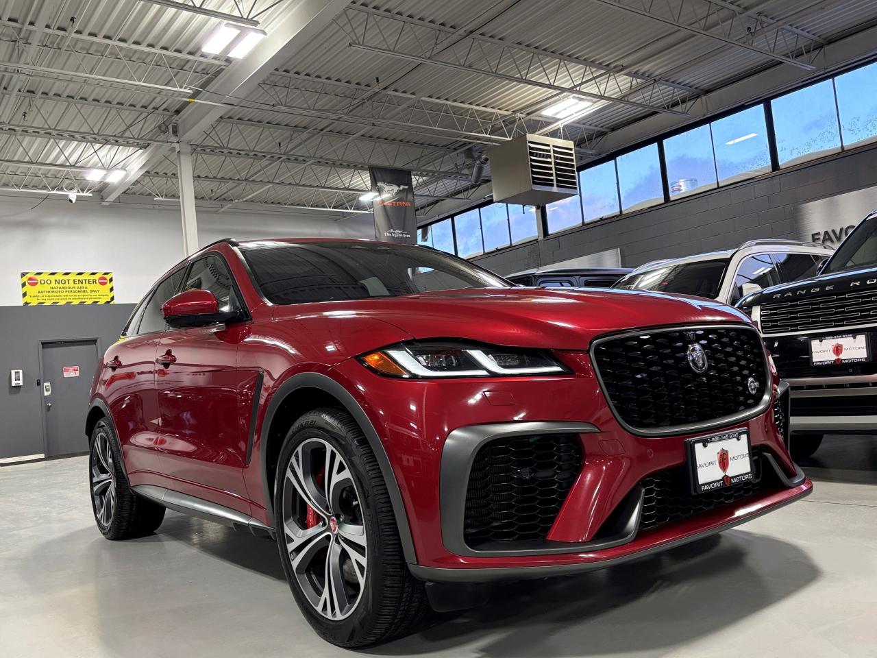 2021 Jaguar F-PACE P550 SVR|V8SUPERCHARGED|550HP|AWD|REDLEATHER|NAV|+ Photo