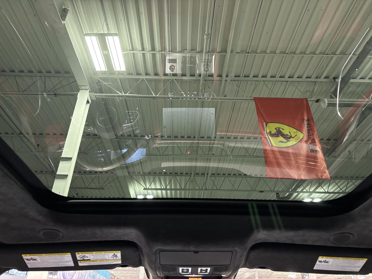 2021 Jaguar F-PACE P550 SVR|V8SUPERCHARGED|550HP|AWD|REDLEATHER|NAV|+ Photo